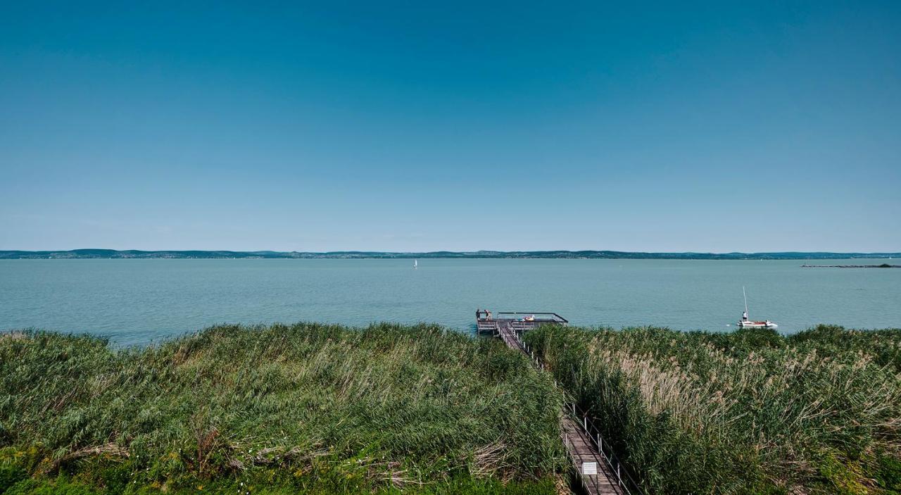 Hotel Otp Balatonszárszó Exterior foto